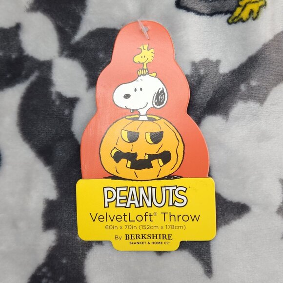 Peanuts VelvetLoft Throw Blanket 60"x70" Featuring Snoopy Halloween By Berkshire - Picture 5 of 16